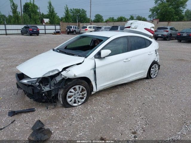2019 HYUNDAI ELANTRA SE 2