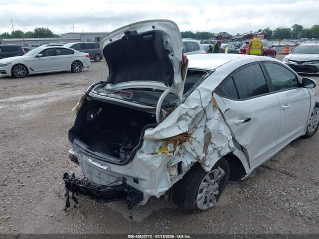 2019 HYUNDAI ELANTRA SE 6