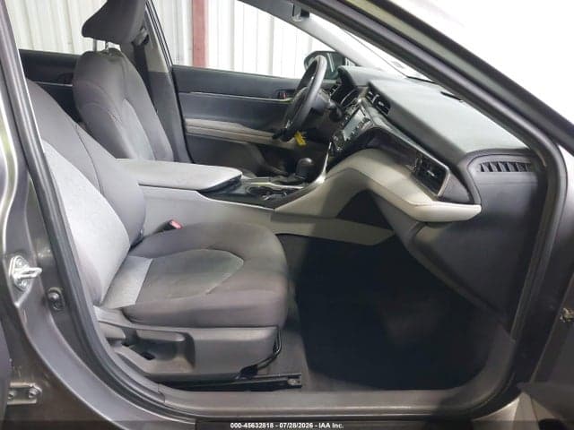 2020 TOYOTA CAMRY LE 5