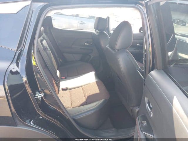 2025 NISSAN KICKS SR INTELLIGENT AWD 8