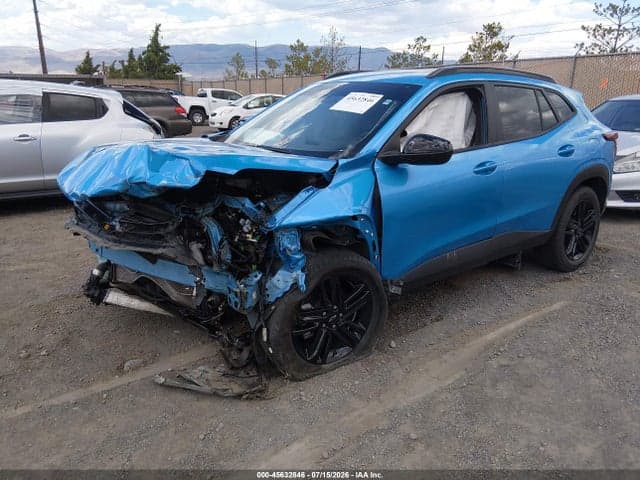 2025 CHEVROLET TRAX FWD ACTIV 2