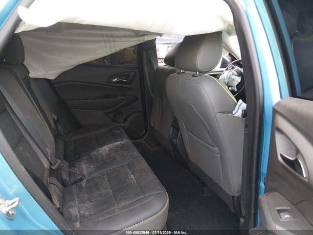 2025 CHEVROLET TRAX FWD ACTIV 8