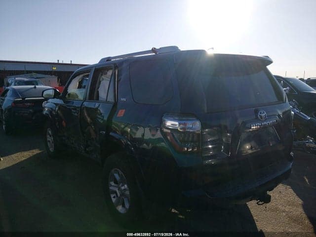 2016 TOYOTA 4RUNNER SR5 3