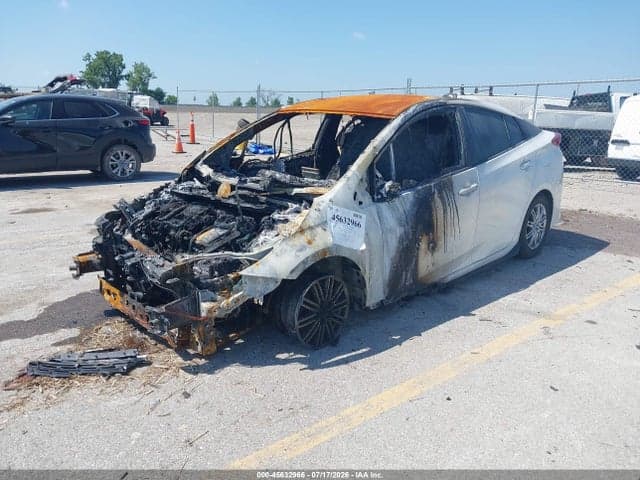2021 TOYOTA PRIUS PRIME XLE 2