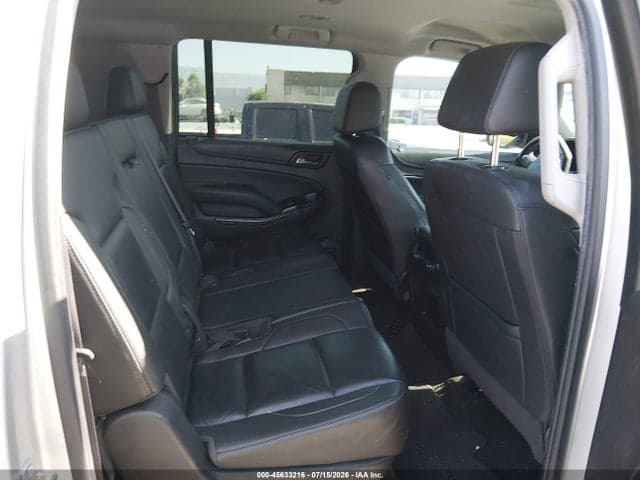 2017 CHEVROLET SUBURBAN LT 8