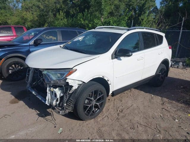 2017 TOYOTA RAV4 SE 2