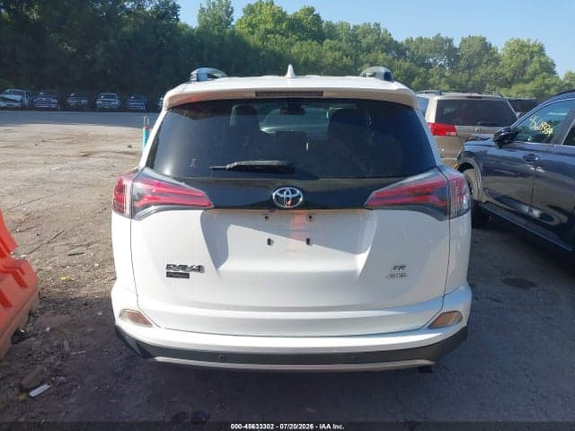 2017 TOYOTA RAV4 SE 17