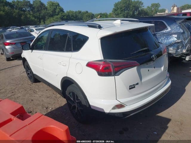 2017 TOYOTA RAV4 SE 3