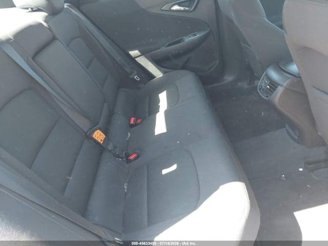 2017 CHEVROLET MALIBU 1LT 8