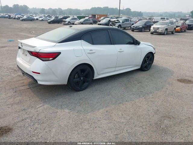 2023 NISSAN SENTRA SR XTRONIC CVT 4