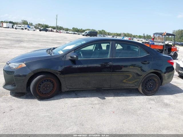 2018 TOYOTA COROLLA LE 14