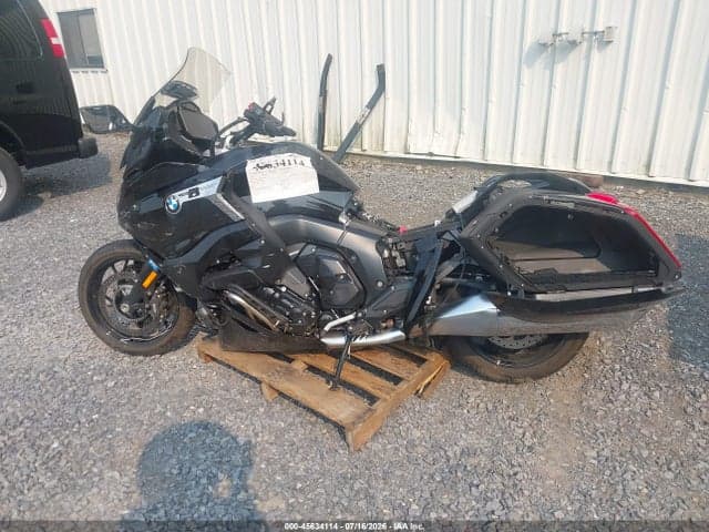 2022 BMW K1600 B 12
