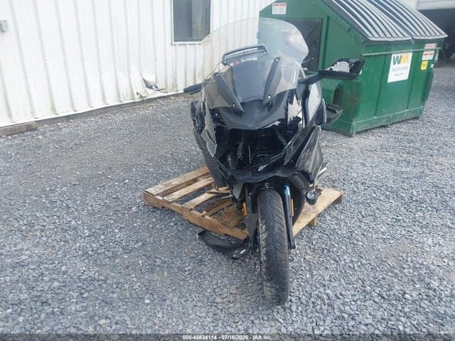 2022 BMW K1600 B 5