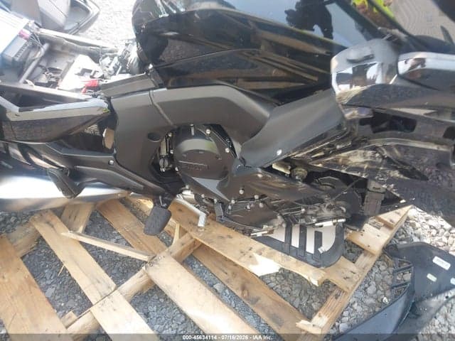 2022 BMW K1600 B 8