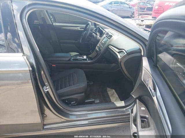 2017 FORD FUSION SE 5