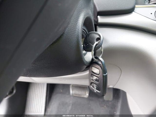 2017 HYUNDAI ELANTRA SE 11