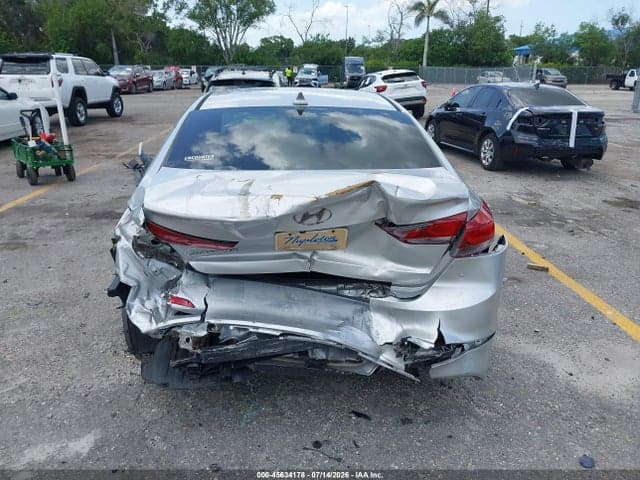 2017 HYUNDAI ELANTRA SE 17