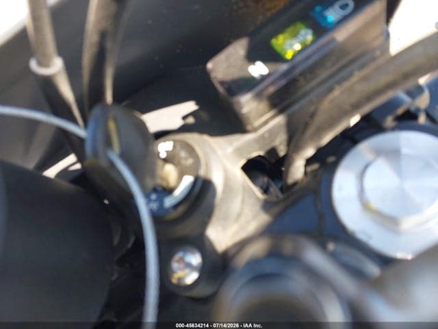 2023 SUZUKI DR650 SE 11