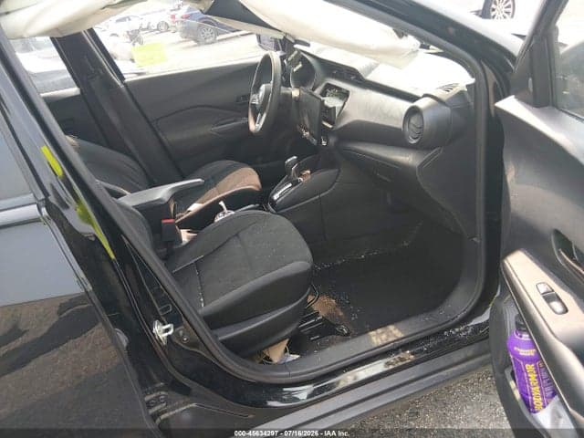 2020 NISSAN KICKS S XTRONIC CVT 5