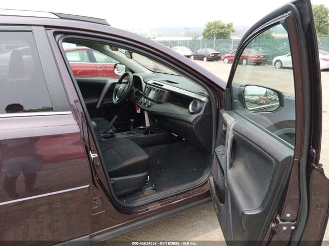 2017 TOYOTA RAV4 LE 5