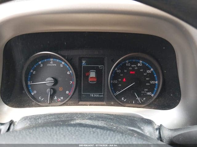 2017 TOYOTA RAV4 LE 7