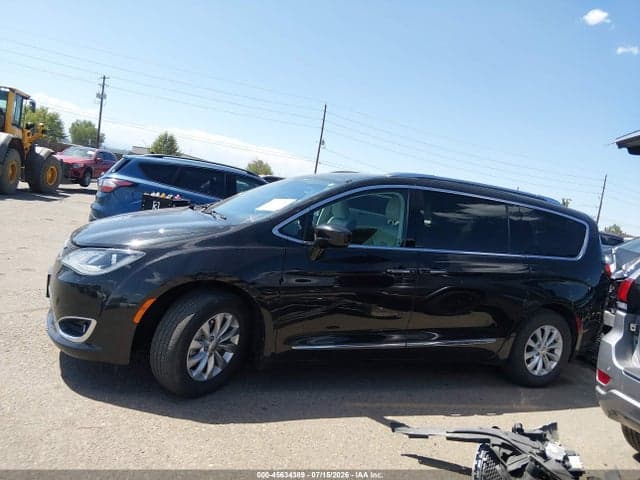 2018 CHRYSLER PACIFICA TOURING L 14