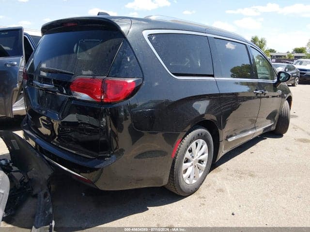 2018 CHRYSLER PACIFICA TOURING L 4