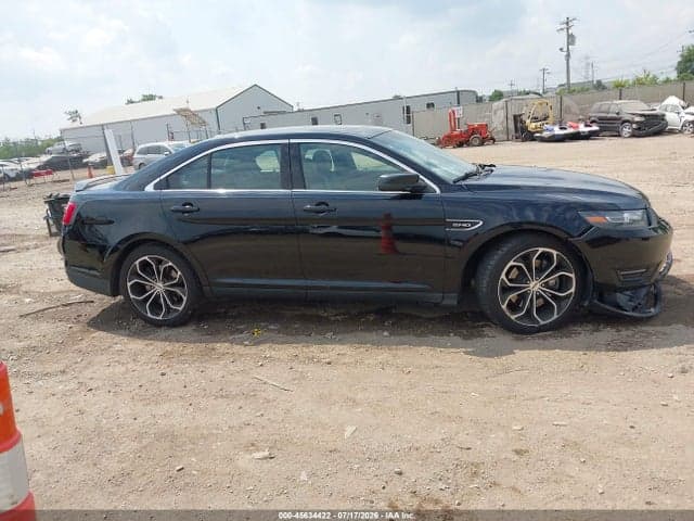 2017 FORD TAURUS SHO 12