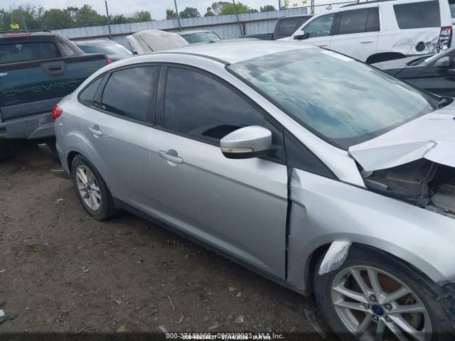 2017 FORD FOCUS SE 13