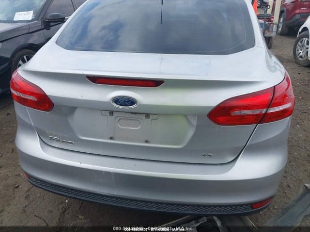 2017 FORD FOCUS SE 16