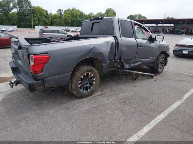 2017 NISSAN TITAN S 4