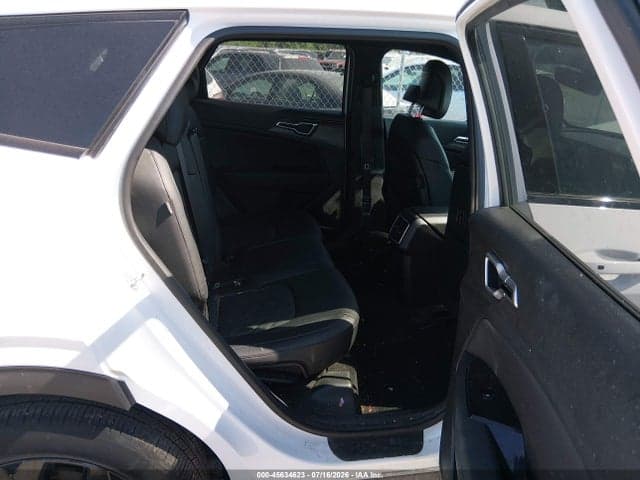 2025 KIA SPORTAGE X-LINE 8