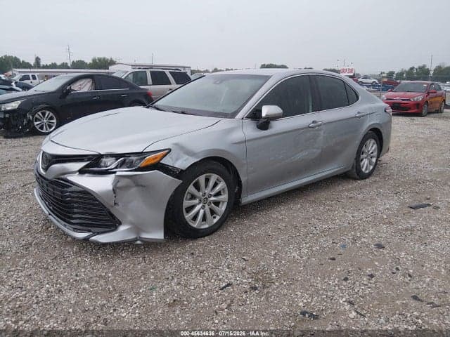 2020 TOYOTA CAMRY LE 2