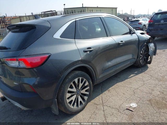 2020 FORD ESCAPE TITANIUM 4
