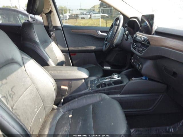 2020 FORD ESCAPE TITANIUM 5