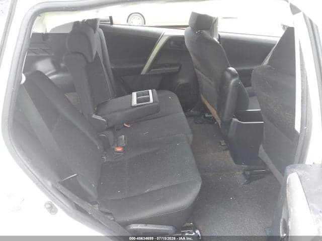 2017 TOYOTA RAV4 LE 8