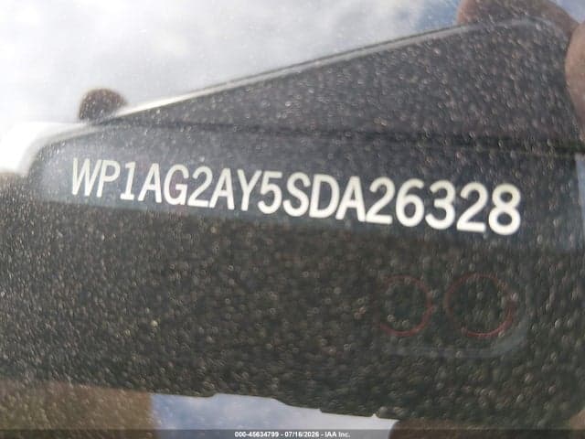 2025 PORSCHE CAYENNE GTS 9