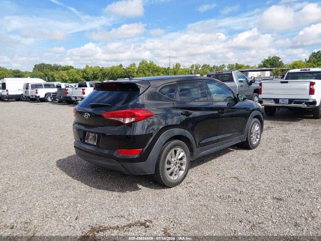 2018 HYUNDAI TUCSON SE 4