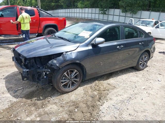2023 KIA FORTE LXS 2
