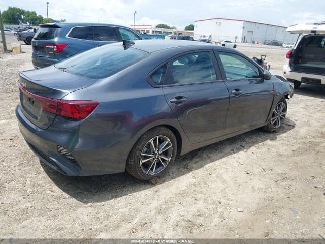 2023 KIA FORTE LXS 4