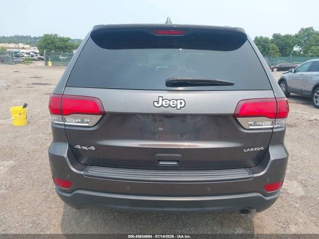 2020 JEEP GRAND CHEROKEE LAREDO E 4X4 16