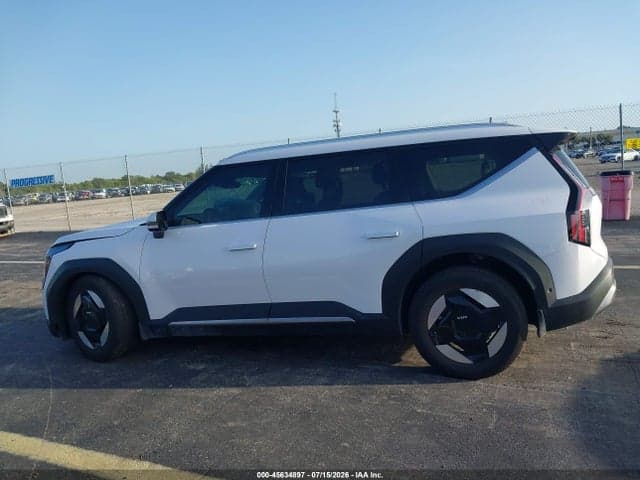 2026 KIA EV9 WIND 14