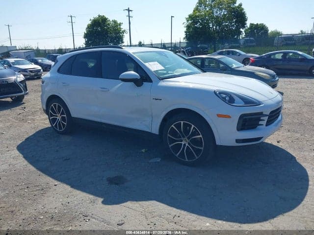 2023 PORSCHE CAYENNE E-HYBRID PLATINUM EDITION 1