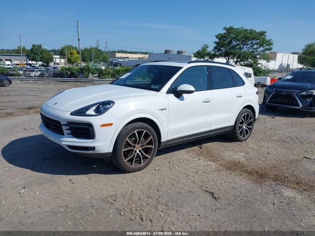 2023 PORSCHE CAYENNE E-HYBRID PLATINUM EDITION 2