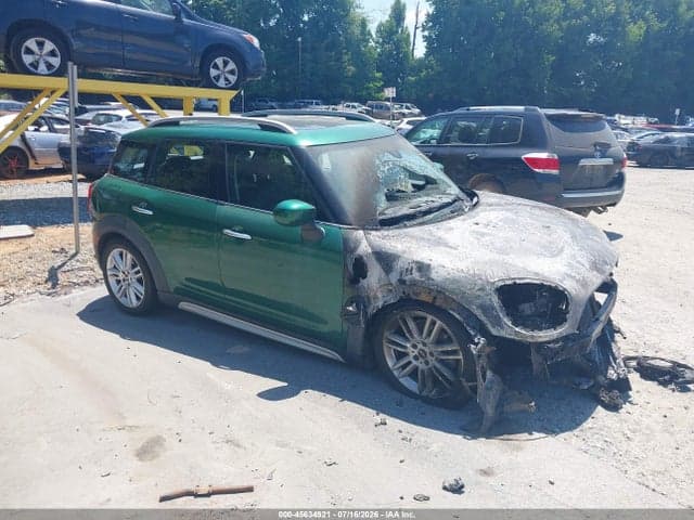 2020 MINI COUNTRYMAN COOPER 1