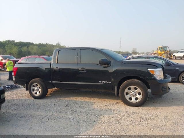 2017 NISSAN TITAN S 14