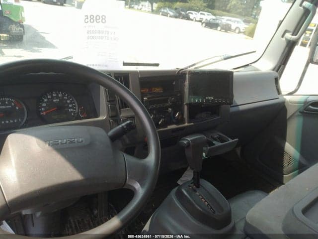 2018 ISUZU NPR HD 12