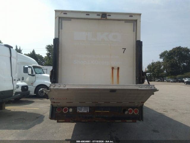 2018 ISUZU NPR HD 8