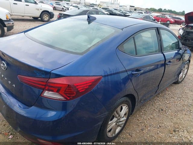 2019 HYUNDAI ELANTRA SEL 4