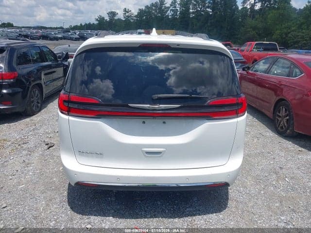 2022 CHRYSLER PACIFICA TOURING L 16